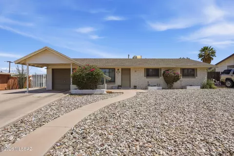 6109 E 33rd St, Tucson, AZ 85711