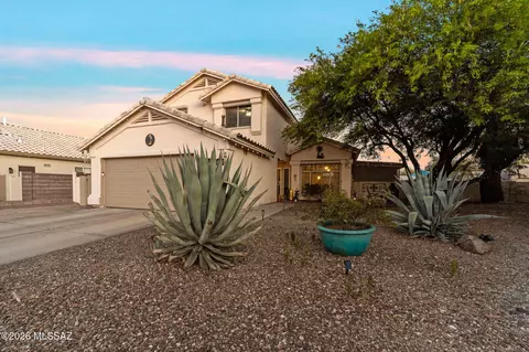 10020 English Woods Rd, Tucson, AZ 85748