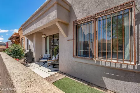Exterior - 233 E Scepter Ln, Vail, AZ 85641 photo 5 of 8