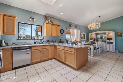 4155 W Coyote Ridge Trl, Tucson, AZ 85746