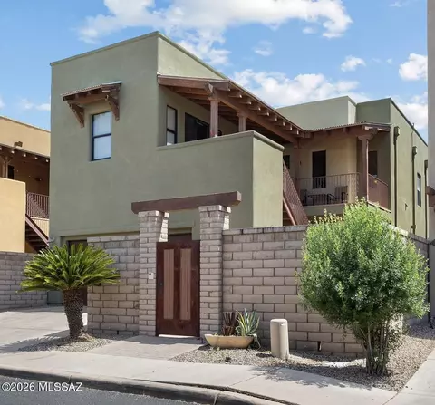 470 E Cedarvale Rd, Tucson, AZ 85704