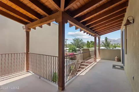 Exterior - 470 E Cedarvale Rd, Tucson, AZ 85704 photo 4 of 10