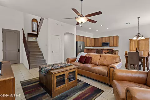 Living - 470 E Cedarvale Rd, Tucson, AZ 85704 photo 2 of 2