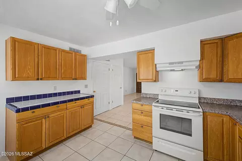 Kitchen - 9652 E Stella Rd, Tucson, AZ 85730 photo 1 of 4