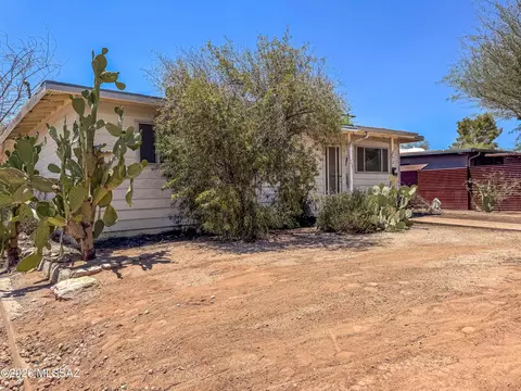2531 N Treat Ave, Tucson, AZ 85716
