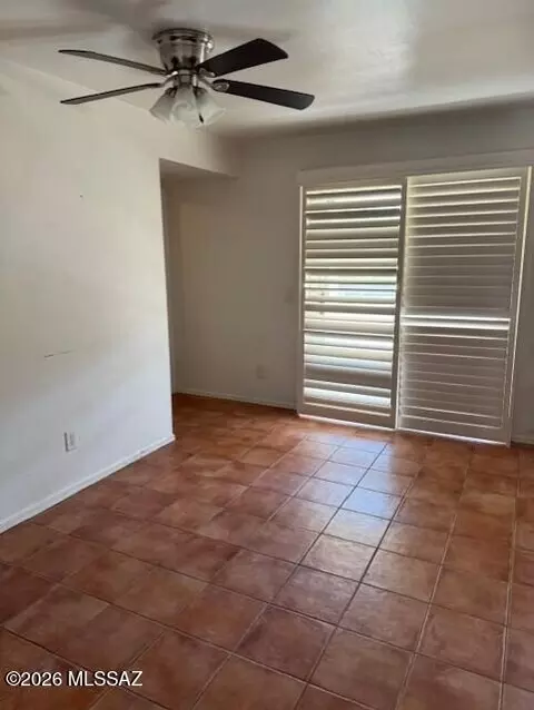 4282 E River Falls Dr, Tucson, AZ 85712 photo 2