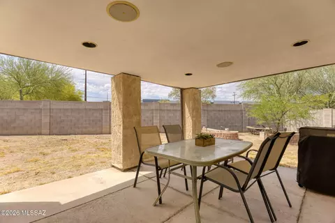 Exterior - 3894 E Bright View St, Tucson, AZ 85706 photo 2 of 11