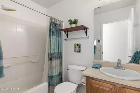 Bath - 3894 E Bright View St, Tucson, AZ 85706 photo 2 of 2