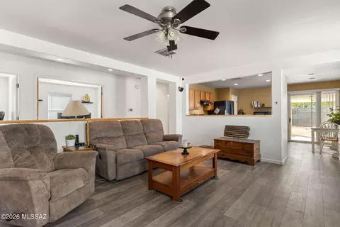 Living - 3894 E Bright View St, Tucson, AZ 85706 photo 2 of 2