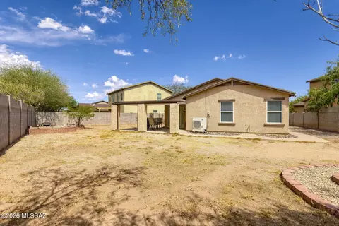 Exterior - 3894 E Bright View St, Tucson, AZ 85706 photo 6 of 11