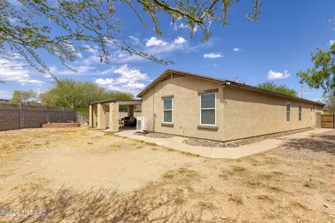 Exterior - 3894 E Bright View St, Tucson, AZ 85706 photo 3 of 11