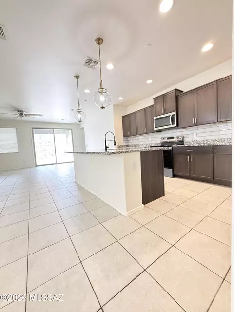 Kitchen - 14041 E Red Pine Pl, Vail, AZ 85641 photo 1 of 9