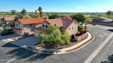 2425 N Diamond Lake Dr, Tucson, AZ 85749