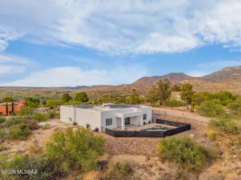 15851 N Studebaker Ln, Tucson, AZ 85739