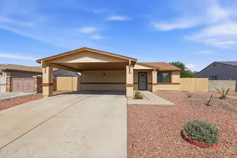 5845 S Torrence Dr, Tucson, AZ 85746