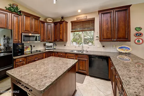 5262 Spring View Dr, Tucson, AZ 85749