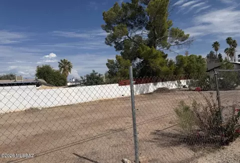 3742 E Fairmount St, Tucson, AZ 85716