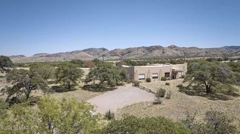 14075 S Sunglow Rd, Pearce, AZ 85625