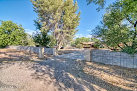 Exterior - 439 W Patton St, Saint David, AZ 85630 photo 9 of 12