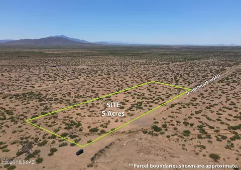 5 N Acres N Roundup Rd, Willcox, AZ 85643