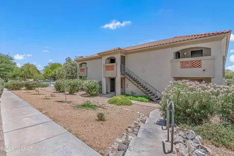 5751 N Kolb Rd #40104, Tucson, AZ 85750