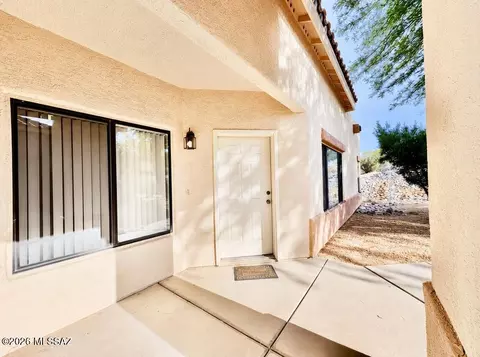 1519 N Paseo La Tinaja, Green Valley, AZ 85614