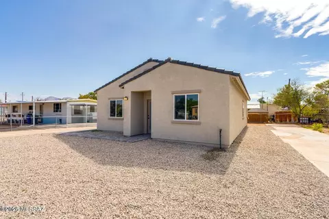 1846 Circulo Mexicali, Rio Rico, AZ 85648