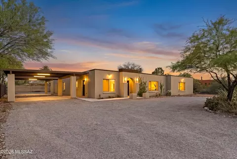 5626 E 7th St, Tucson, AZ 85711