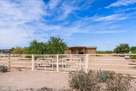 11402 S Cherokee Ln, Tucson, AZ 85736