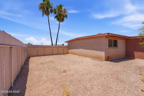 Exterior - 7299 E Freestone Dr, Tucson, AZ 85730 photo 8 of 10