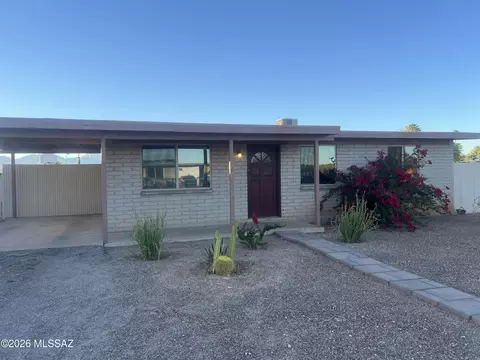 7299 E Freestone Dr, Tucson, AZ 85730
