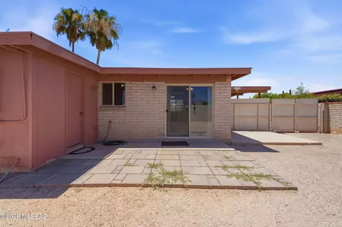 Exterior - 7299 E Freestone Dr, Tucson, AZ 85730 photo 9 of 10