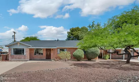 4719 E Scarlett St, Tucson, AZ 85711