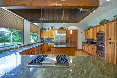 Kitchen - 13745 E Poelstra St, Vail, AZ 85641 photo 5 of 5