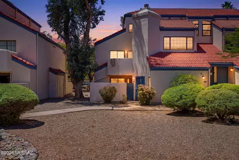 4273 N River Grove Cir #132, Tucson, AZ 85719