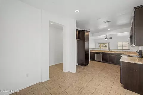 Kitchen - 21626 E Frontier Rd, Red Rock, AZ 85145 photo 1 of 2