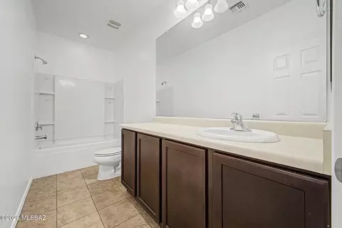 Bath - 21626 E Frontier Rd, Red Rock, AZ 85145 photo 2 of 2