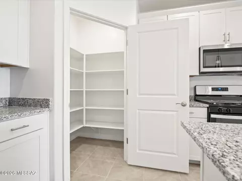 9735 W Hazelbrook Dr, Marana, AZ 85658