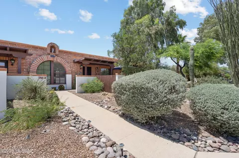 360 S Paseo Pena #C, Green Valley, AZ 85614