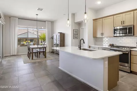 Kitchen - 59830 E Juniper Rd, Oracle, AZ 85623 photo 3 of 4