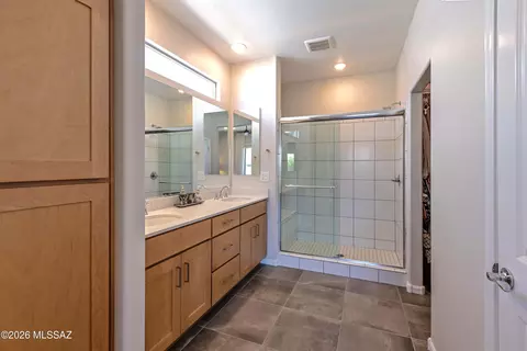 Bath - 59830 E Juniper Rd, Oracle, AZ 85623 photo 1 of 2