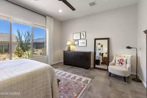 Bedroom - 59830 E Juniper Rd, Oracle, AZ 85623 photo 1 of 6