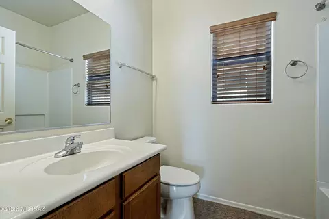 Bath - 12850 E Red Iron Trl, Vail, AZ 85641 photo 3 of 3