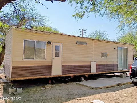 635 E Pearl St #66, Benson, AZ 85602