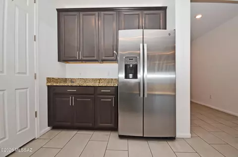 Kitchen - 12960 E Pantano View Dr, Vail, AZ 85641 photo 6 of 7
