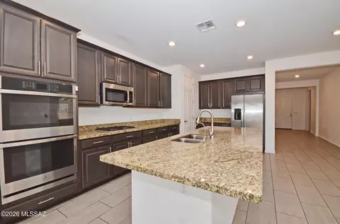 Kitchen - 12960 E Pantano View Dr, Vail, AZ 85641 photo 1 of 7