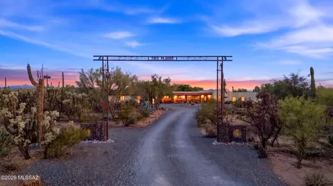 5105 N Our Rd, Tucson, AZ 85743