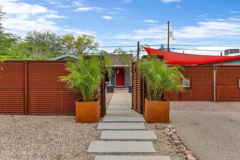 2556 E Linden St, Tucson, AZ 85716