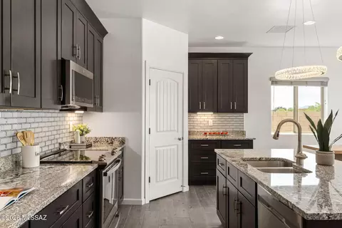 Kitchen - 3324 E Wet Sand Pl, Vail, AZ 85641 photo 2 of 3