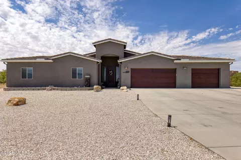 Exterior - 3324 E Wet Sand Pl, Vail, AZ 85641 photo 2 of 14